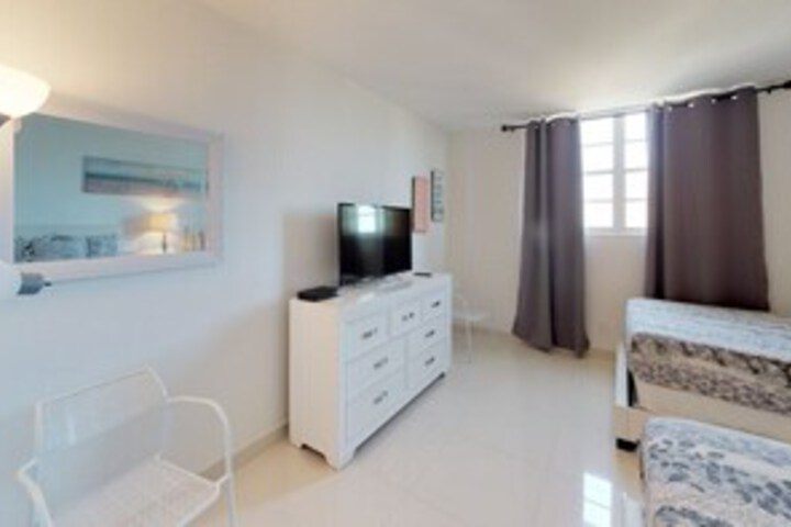 Room 71 of 75
