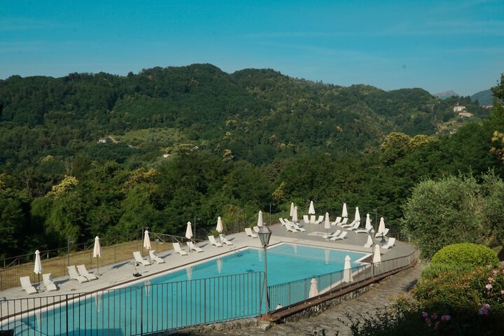 Pool 9 of 18