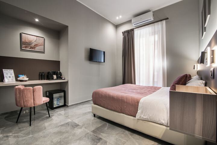 Room 62 of 105
