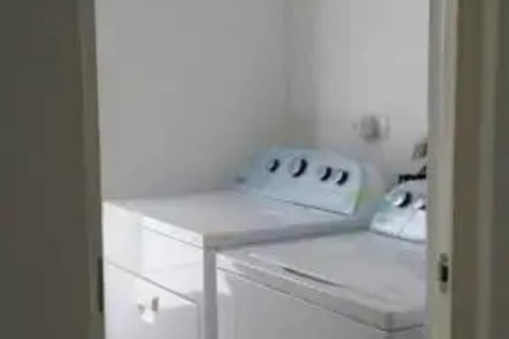 Room 2 of 9