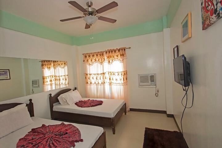 Room 30 of 85