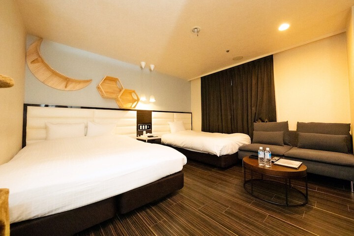 Room 59 of 239