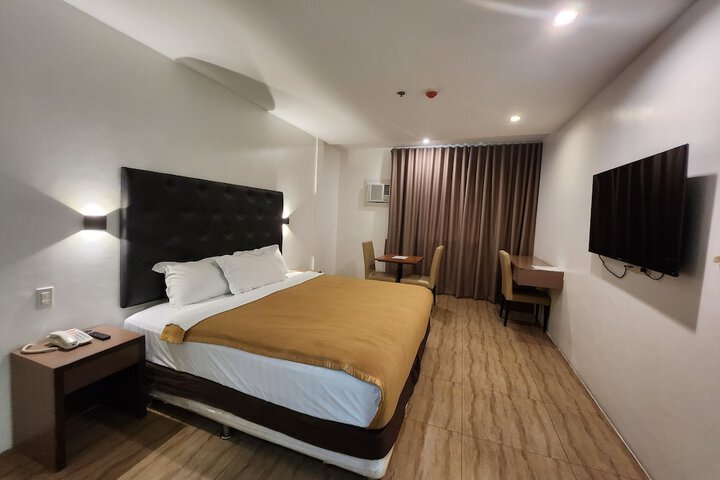 Room 15 of 43