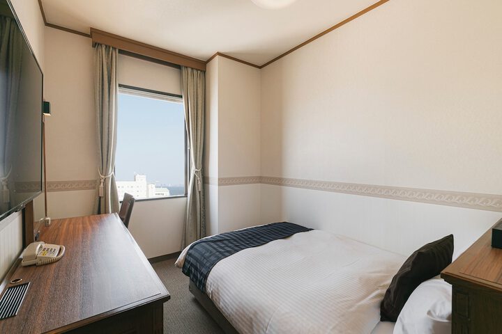 Room 7 of 39