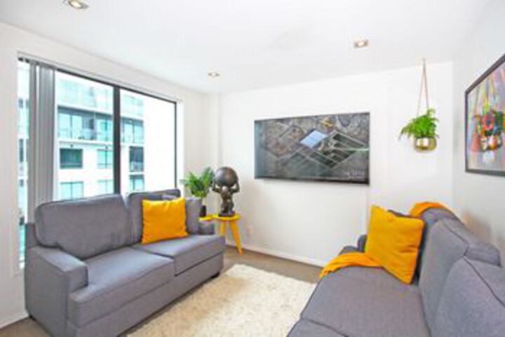Room 16 of 20