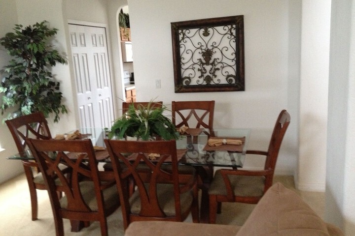 Room 8 of 29