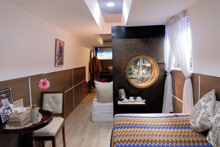 Room 105 of 268