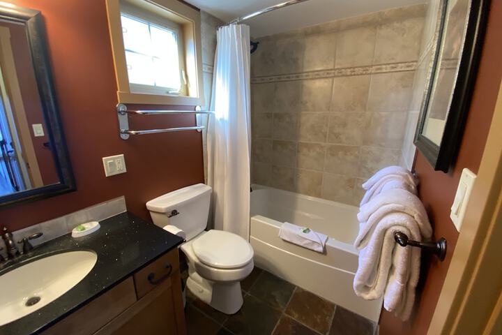 Room 458 of 543