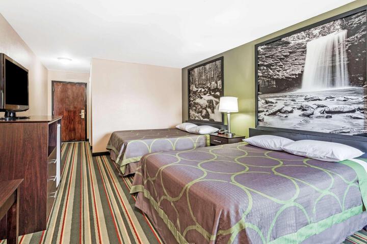 Double Deluxe King Bed (3 of 6)
