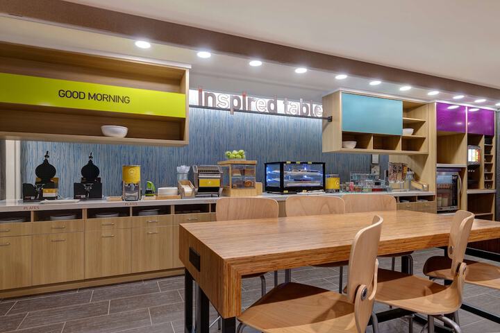 Breakfast area