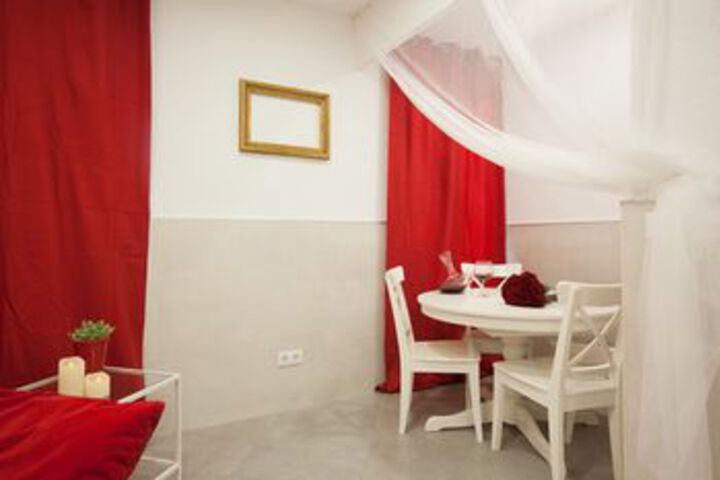 Room 12 of 13