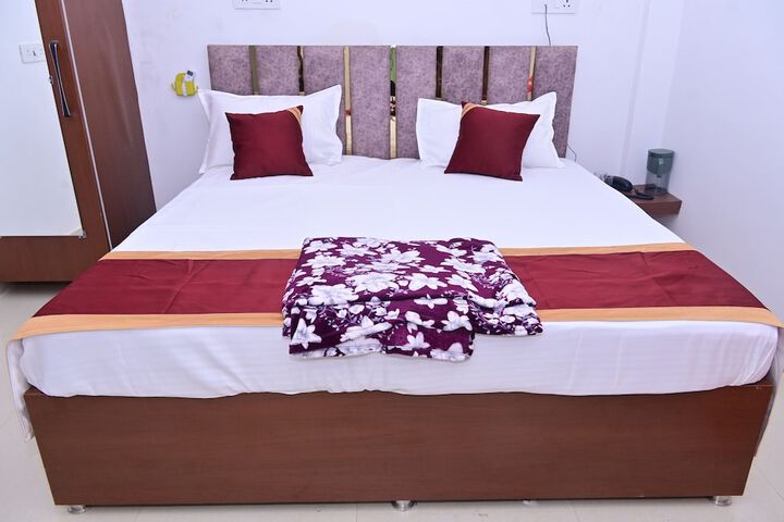 Room 15 of 27