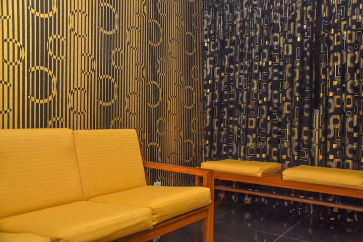 Room 16 of 27