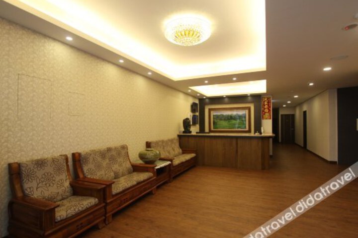 Hua Yi Hotel