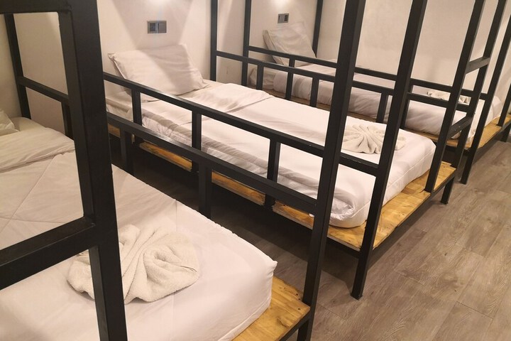 Room 15 of 39