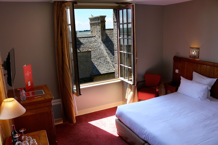 Room 21 of 98