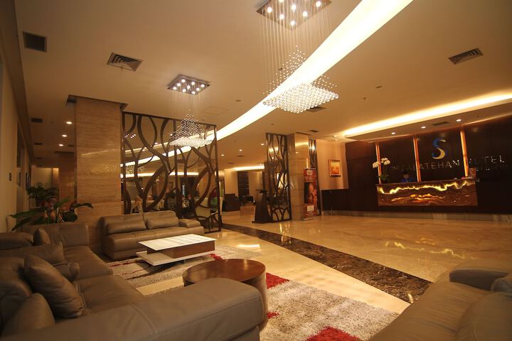 Guest Lobby