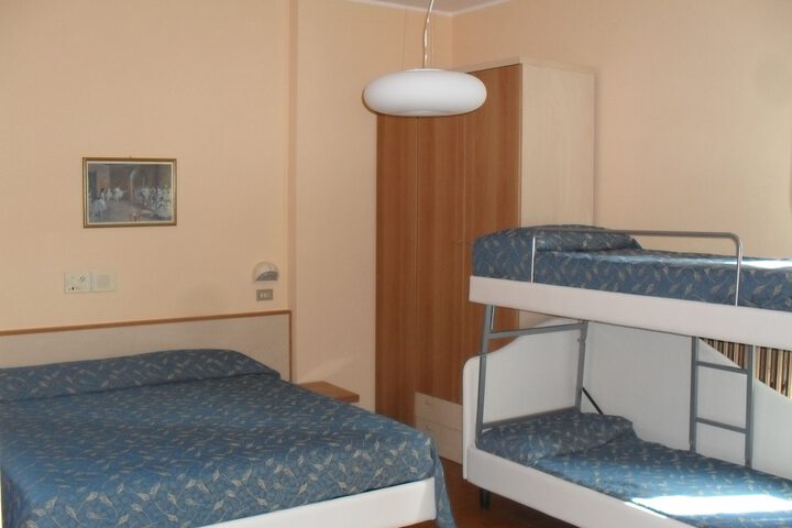 Room 18 of 60