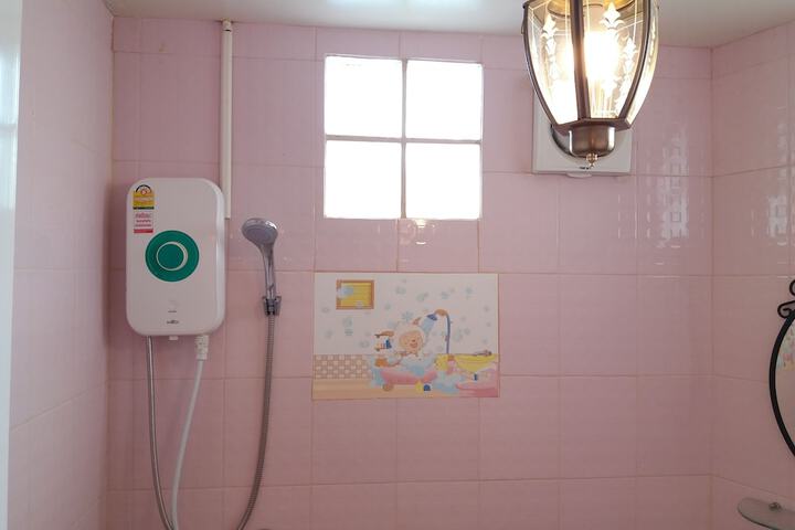 Room 18 of 22
