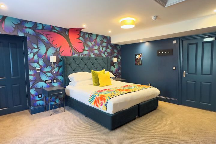 Room 25 of 69