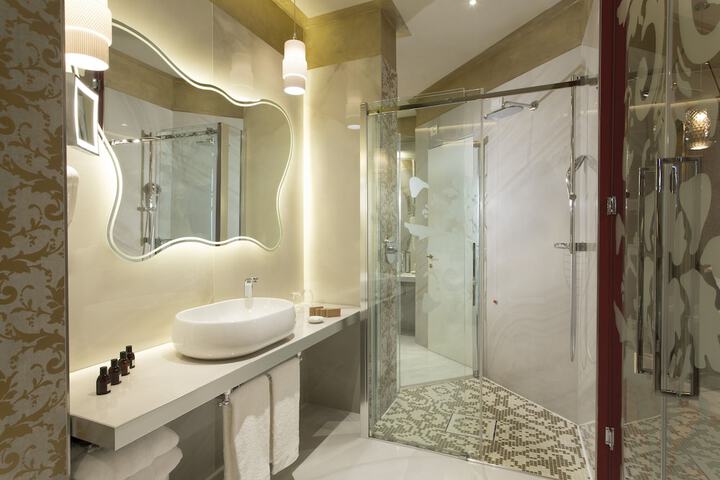 Bath Photo