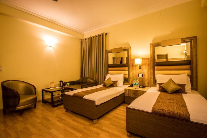Room 17 of 29