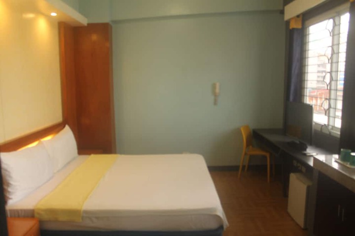 Room 15 of 88
