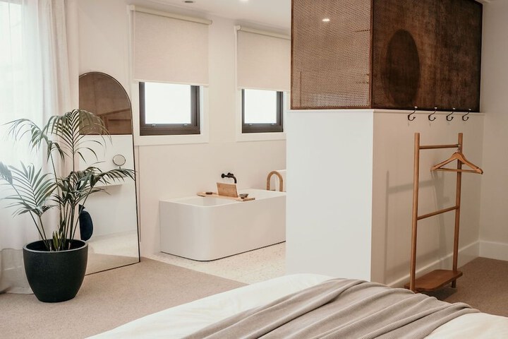 Room 29 of 46