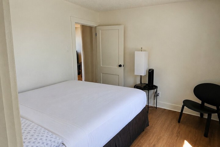 Room 22 of 60