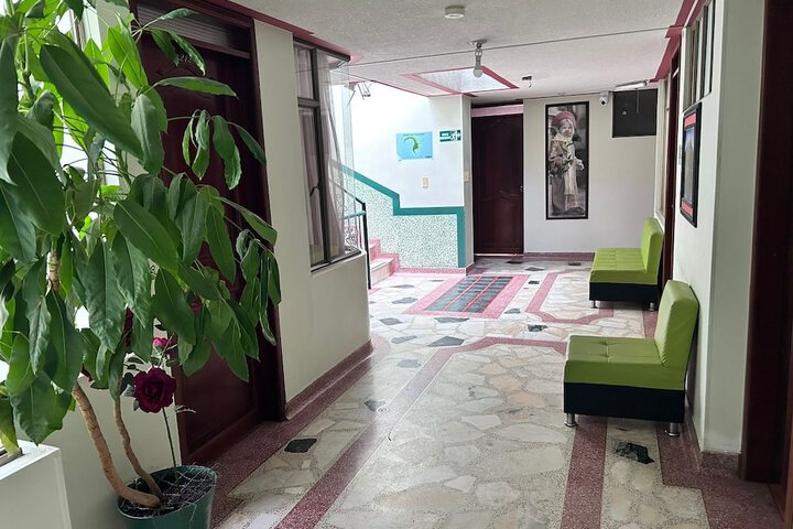 Room 6 of 7