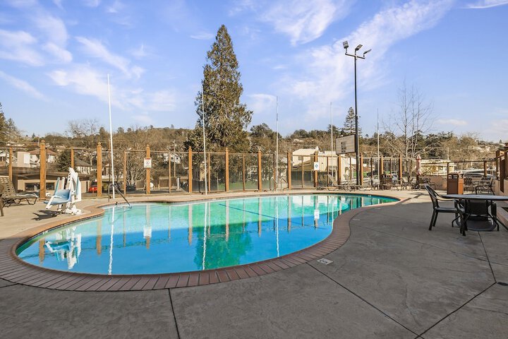 Pool 38 of 55