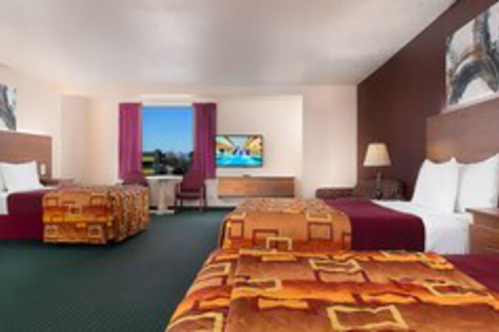 Room 55 of 222