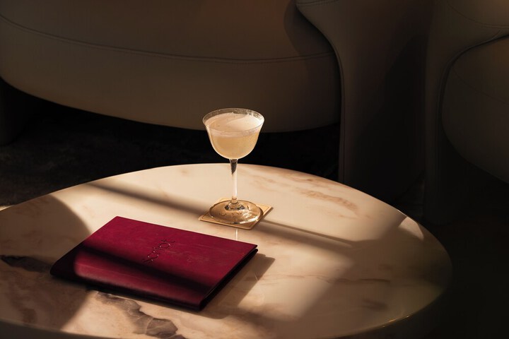 Lounge 55 of 86