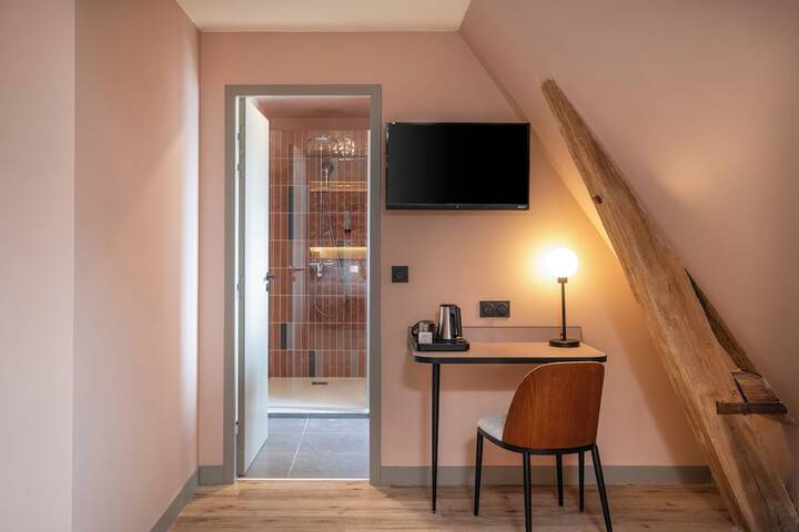 Room 19 of 55