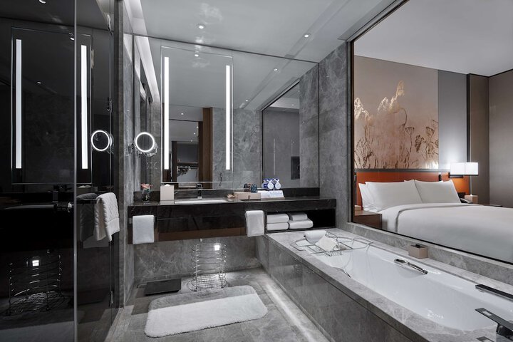 Room 43 of 88