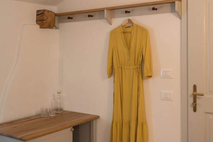Room 23 of 69