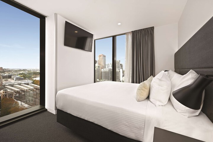 Room 7 of 84