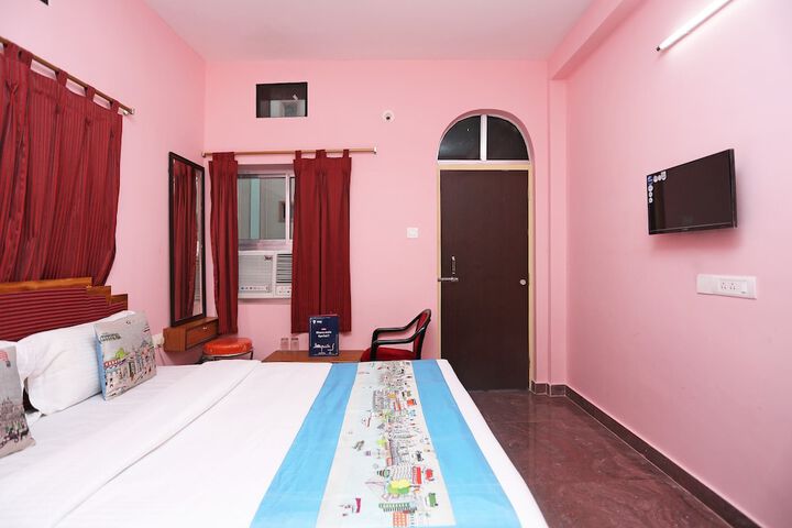 Room 15 of 17