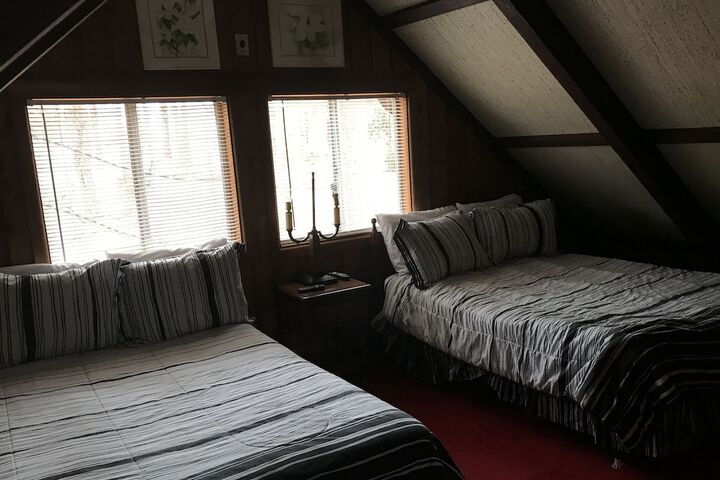 Room 77 of 400