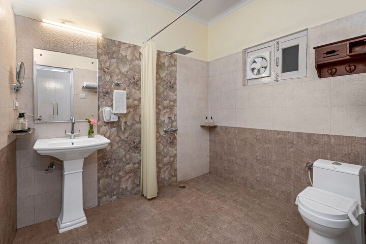Room 15 of 29