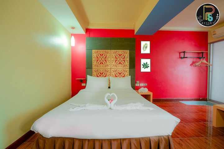Room 3 of 25