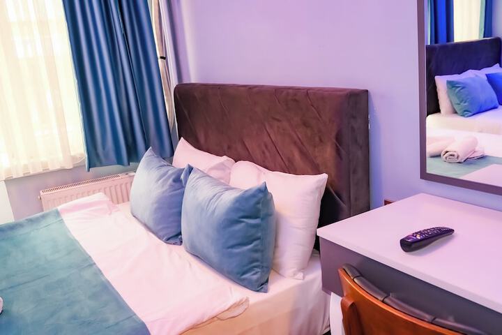 Room 44 of 121