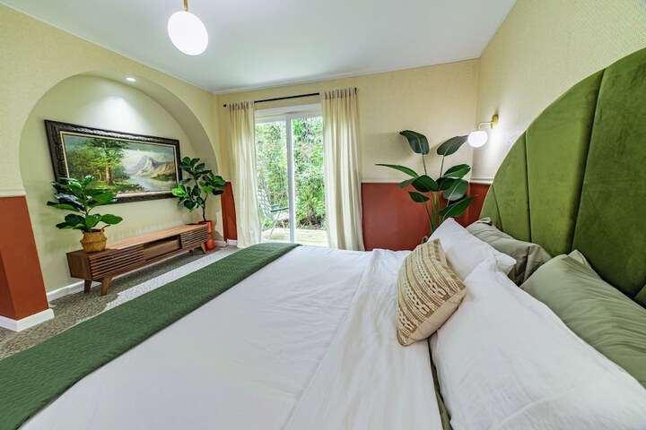 Room 13 of 53