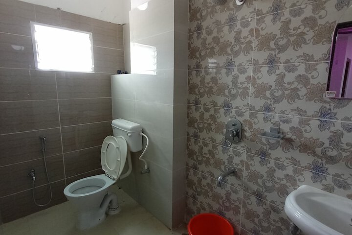 Room 19 of 33