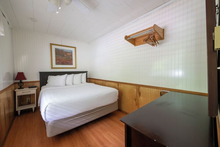 Room 54 of 225