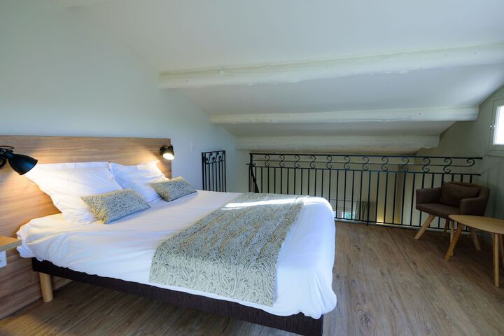 Room 14 of 70