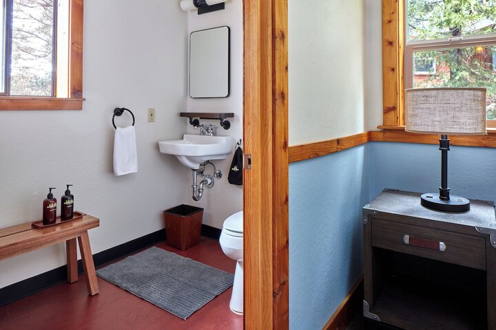 Room 72 of 192