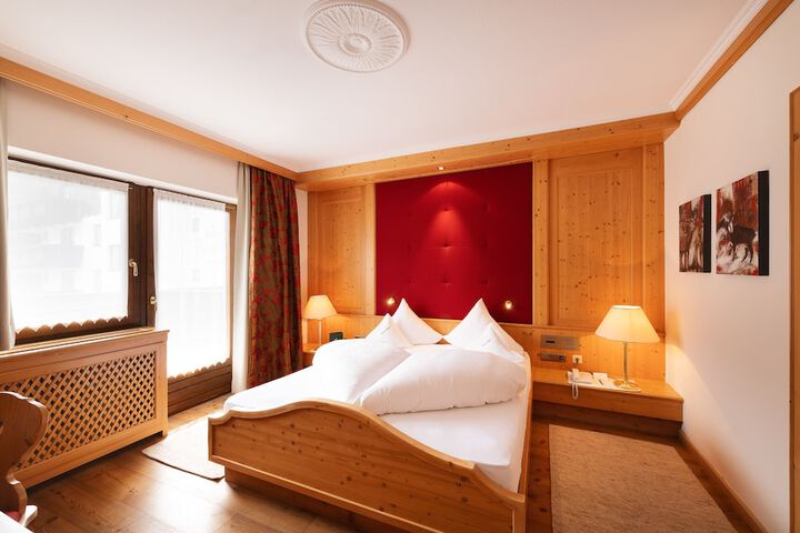 Room 6 of 119