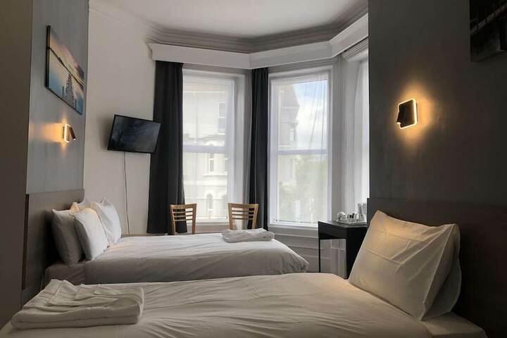 Room 15 of 54