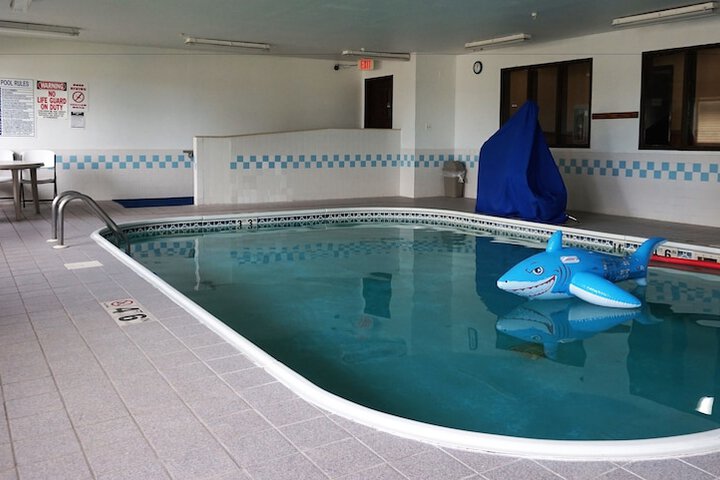 Pool 40 of 62